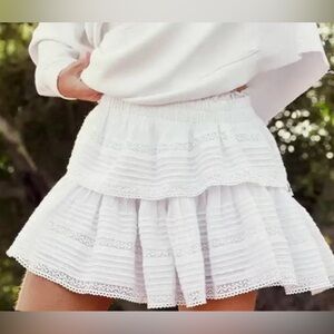 Aerie white ruffle mini skirt. Size XS. Perfect condition